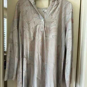 Pure Jill Marble-Print Henley Hoodie in Soft Taupe & Blush Accents